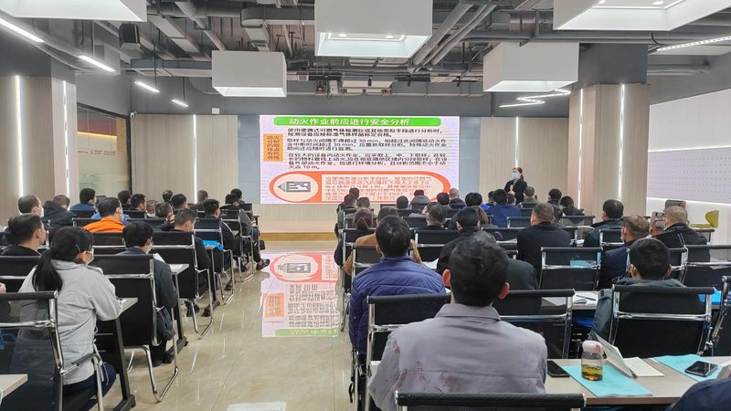 叉车证考试费用揭秘：费用构成与合理预算